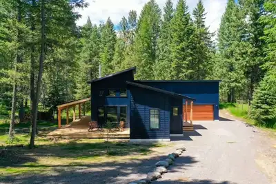 Image de Brand New Home in Echo Lake Village