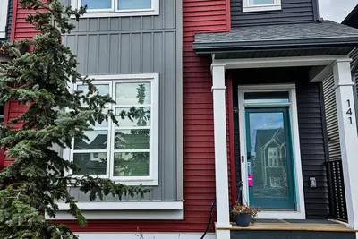 Image de Cozy 3 Bedroom Home Retreat with a Private Office.