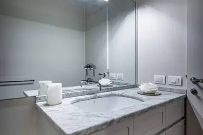 Image de YiD Penthouse on Florence River with parking