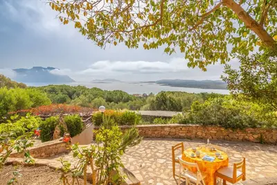 Image de Punzy: Cozy Apartment with Terrace and Breathtaking View