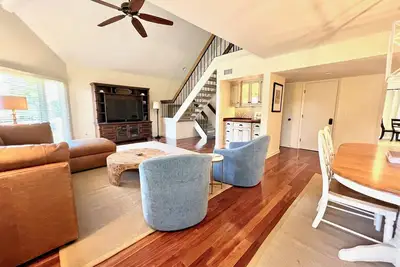 Image de Three Bedroom By Beach and Club Free Amenity Card