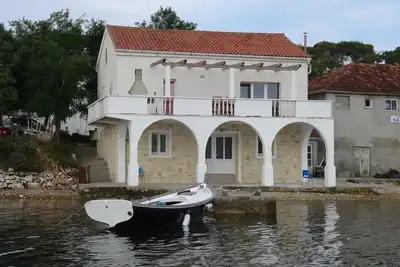 Maison de vacances près de la mer Veli Rat, Dugi otok (K-22718)