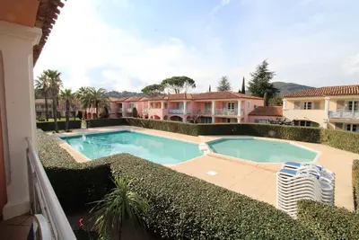 Image de Studio cabine pour 4 personnes dans une résidence de prestige à Grimaud