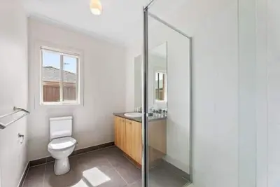 Image de Modern Comfort in Tarneit-Spacious 4br Home