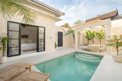 Image de Luxe Private Pool Villa Affinity 8 min to Beach