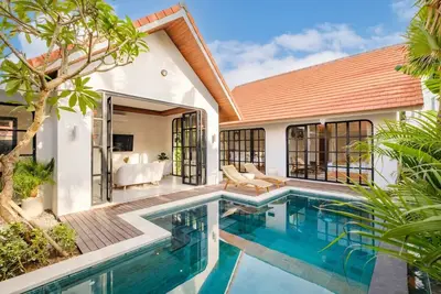 Image de 2 min- Atlas/finns New luxe Villa in Canggu