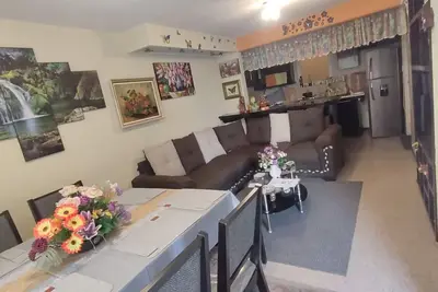 Image de Confortable y Moderna Casa Familiar