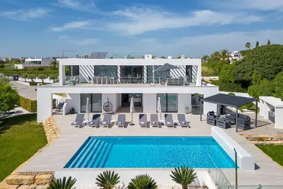 Image de Vivenda das Oliveiras - Contemporary Villa With Heated Pool, Sleeps 10