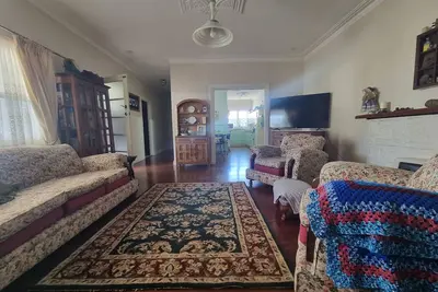 Image de Albert Road Cottage: Comfy, vintage home near water & town