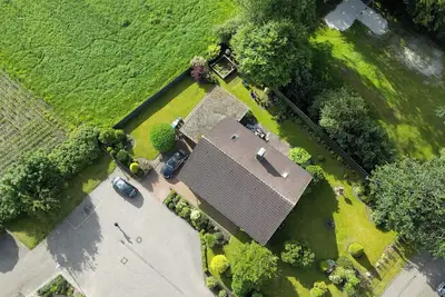 Image de Ferienhaus mit Blick in die Weite Wiesenlandschaft 5 Min. vom Natursee Entfernt