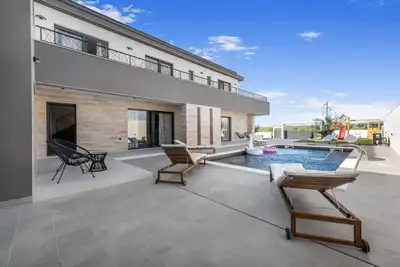 Image de Beautiful villa Jollie with heated pool, sauna and jacuzzi