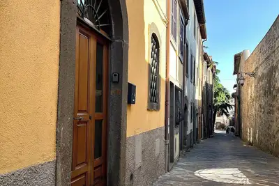 Image de 2 Bedroom Private vacation home in Montefiascone