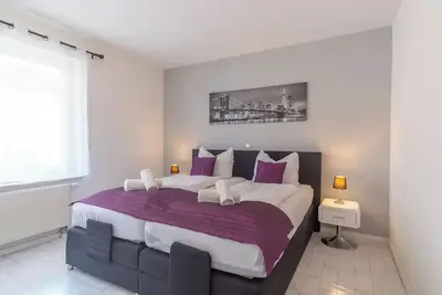 Image de ♛workplace★balcony★parking★close to Messe♛