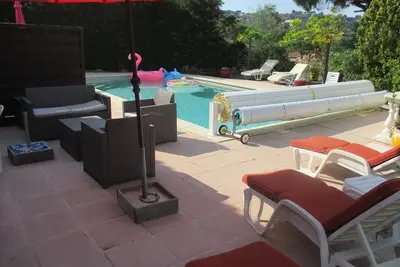Image de Appartement en rez de Villa Avec Piscine Partagée Jardin Barbecue Terrasse