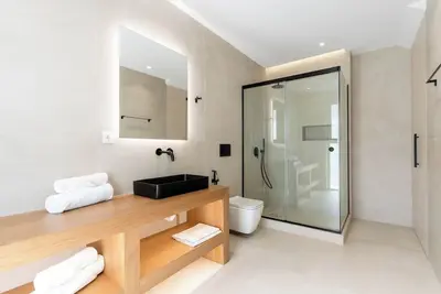 Image de Enjoy a comfortable and luxurious stay.