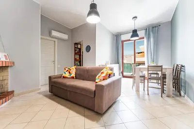 Image de Appartement 'La Rosa Dei Venti' avec vue sur la montagne, balcon et climatisation