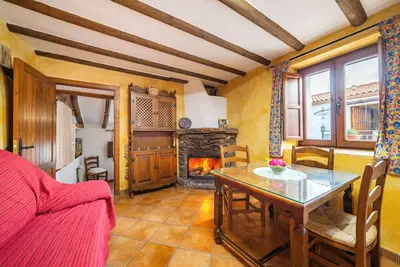 Image de Maison de vacances 'Casa Rural Museo' avec vue sur la montagne, piscine partagée et Wi-Fi
