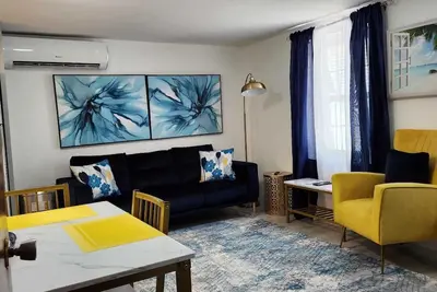Image de Enjoy a stylish experience at this centrally-located place.