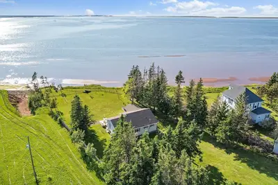 Image de Blooming Point Beauty on Tracadie Bay. Family & dog-friendly waterfront cottage!