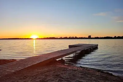 Image de Large Cozy Cottage Sandy Beach Hot Tub & Bunkie High Speed Internet, Ice Fishing