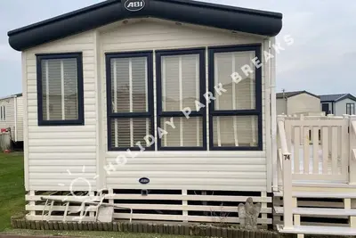 Image de Desirable 2 bed on West Sands @ Seal Bay Central Pitch close to amenities.