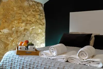 Image de Boutique Hotel in Serene Wine Region of Valencia, spain