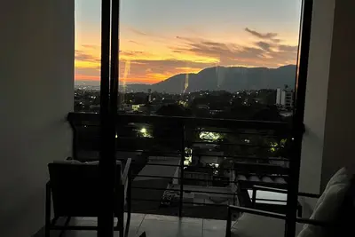 Image de Apartamento Para 5-6 Personas con Fabulosa Vista al Centro de San Salvador 🤩