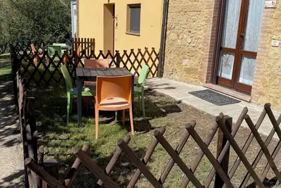 Image de Cozy organic farmhouse for families, pets allowed.