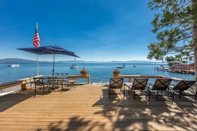 Image de West Shore Lakefront Retreat
