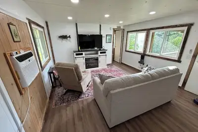 Image de James river - fincastle retreat by baileywickfarm