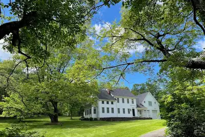 Image de The Old Oak Residence: Luxury Rental in The Hudson Valley / Berkshires
