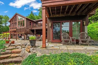 Image de Schoolmarm Rock - 450' of private waterfront on Rangeley Lake