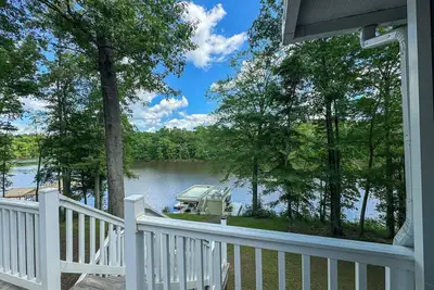 Image de Hyco Hills Hideaway- private location, close to Vir, fast wi-fi, Hot Tub