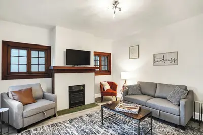 Image de Nice and Quiet Apartment, 5 min from Bottleworks and Mass Ave!