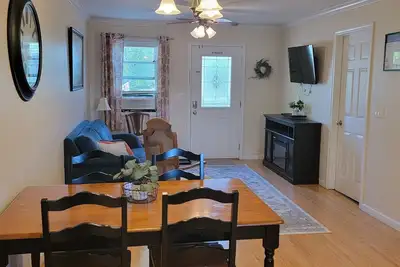 Image de Full family Apt in Nauvoo-Walking distance to Temple and Historic Nauvoo