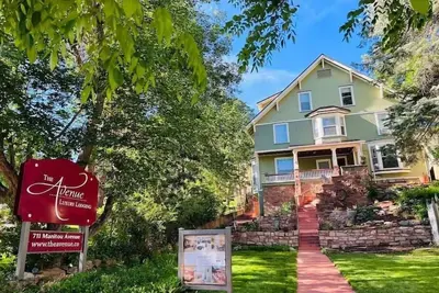 Image de The Avenue! Historic Mansion in Dt Manitou Springs
