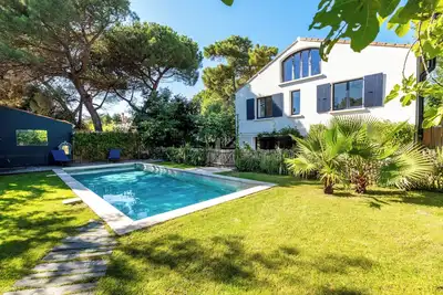 Image de Superbe Maison de Famille à Saint Trojan - 14 Personnes - 100m de la Plage