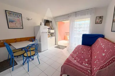 Image de T2 4 personnes vue piscine et aperçu mer