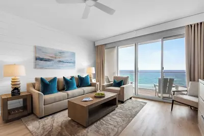 Image de Gulf-front 2br condo, updated, sleeps 4, spring & summer ready