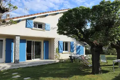 Image de Grande maison de famille proche de l’océan et du lac