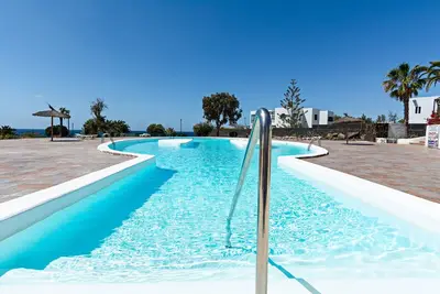 Image de Tuscan Seaviews - 2br Pool & Terrace