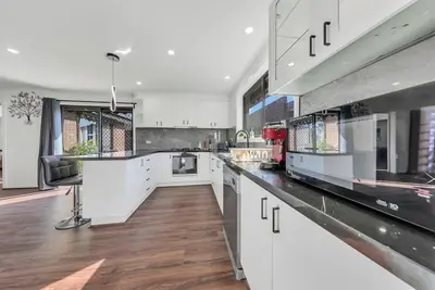 Image de Welcome to Our Newly Renovated house near Melbourne Airport