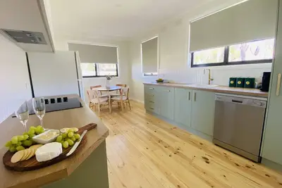 Image de Charming 3 Bedroom Home - Quiet & Relaxing