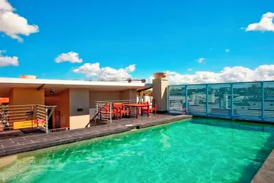 Image de Chique Chippendale