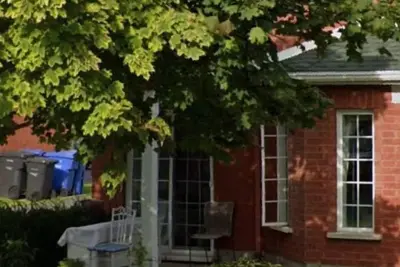 Image de Welcome to Your Home Away From Home! 🏡✨\nComfort Awaits in Our Cozy treat!