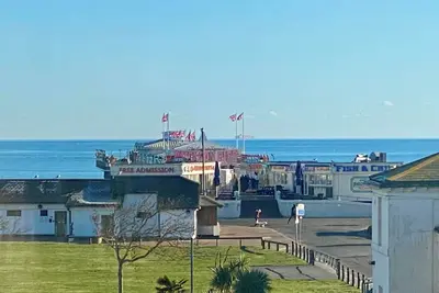 Image de Newly renovated family home. With Paignton Pier views\nPerfectly located property