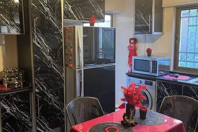 Image de Spacious 3 bedroom apartment with 2 living room