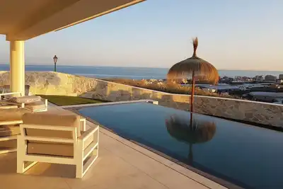 Image de Exclusieve Villa met Zeezicht One