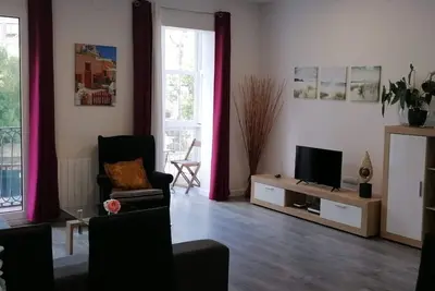 Image de C/Burgos! Pisazo En Calle Peatonal