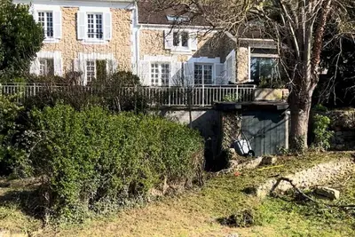 Image de Belle Maison Meulière de 1850, vue Magnifique sur Vallée Rer B Piscine 8x4